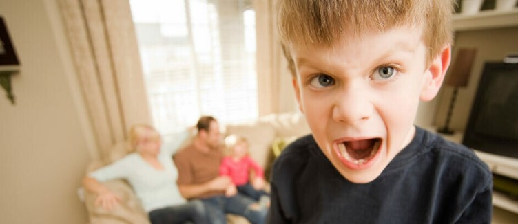 Comment limiter les temps d&rsquo;écran de vos enfants ? voici quelques conseils et stratégies