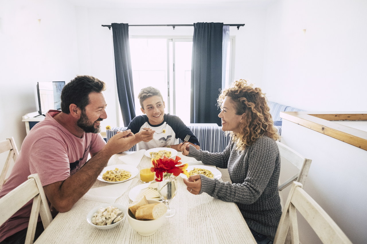 Petit déjeuner en famille